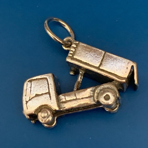 .925 Dump Truck Sterling Silver Jewelry Charm #transportation #vintage #travel - Picture 2 of 3